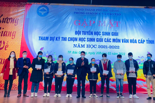 Bắc Giang: Hơn 930 học sinh đạt giải học sinh giỏi cấp tỉnh