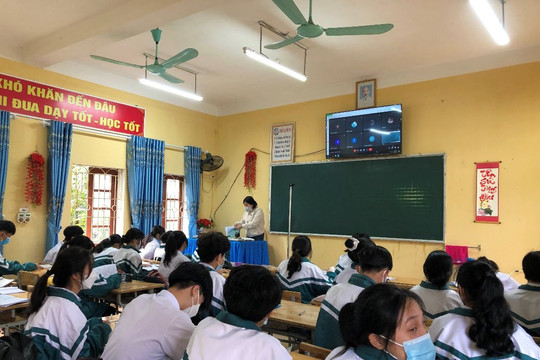 Trên 80% học sinh phổ thông Tuyên Quang trở lại trường học trực tiếp