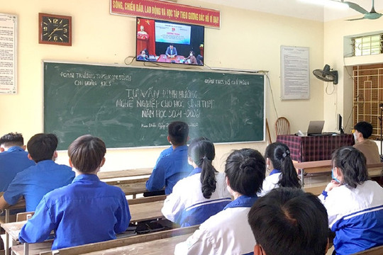 Tuyên Quang: Gần 4.000 học sinh THPT được tư vấn, định hướng nghề nghiệp