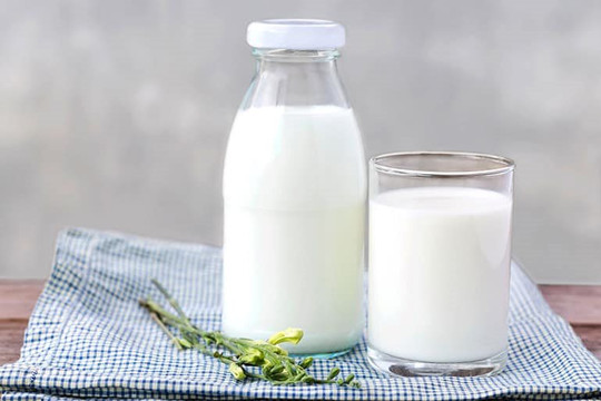 Uống sữa giúp giảm nguy cơ ung thư đại trực tràng