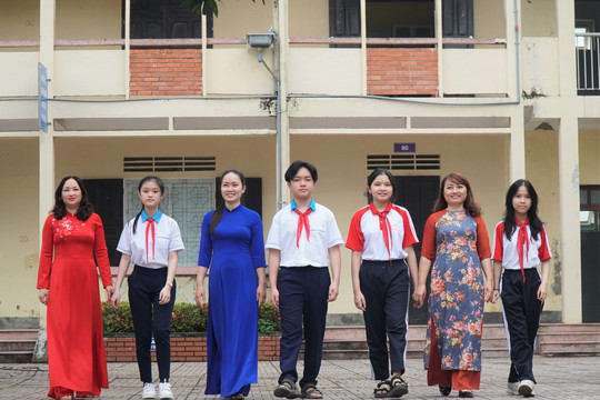Nghệ An: Ngôi trường vùng ven đô lần đầu tiên có 2 giải Nhất kỳ thi học sinh giỏi tỉnh