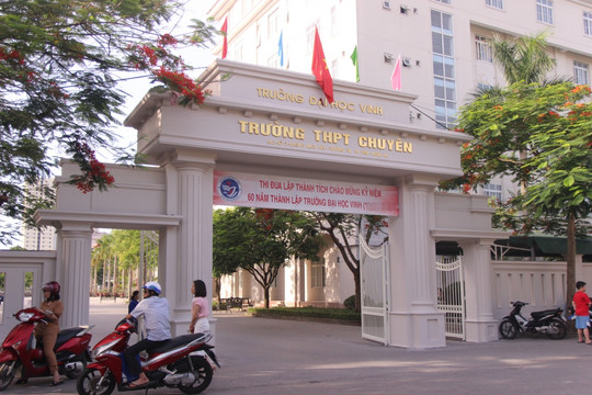 Trường THPT chuyên Đại học Vinh bỏ một số phương án tuyển thẳng vào lớp 10