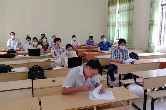 Điện Biên: Gần 600 giáo viên tham gia lựa chọn sách giáo khoa lớp 3, 7, 10