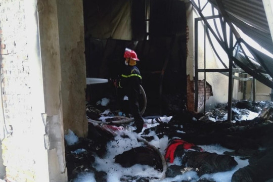 Cháy xưởng may ở Hà Nội, 1 người thiệt mạng
