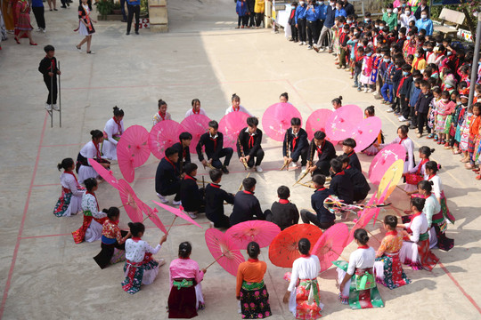 Đưa văn hóa truyền thống đến với trường học Hà Giang