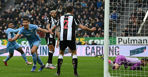 Trực tiếp bóng đá Man City - Newcastle: Sterling ấn định tỷ số (Vòng 36 Ngoại hạng Anh)