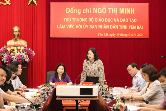 Thứ trưởng Ngô Thị Minh kiểm tra công tác giáo dục tại Yên Bái