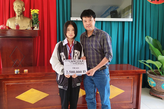 Bạn đọc Báo GD&TĐ hỗ trợ cô học trò nghèo vượt khó ở Đắk Lắk
