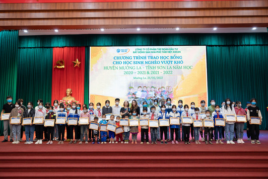 Tâm Việt Asean trao học bổng cho học sinh nghèo, vượt khó tại Sơn La