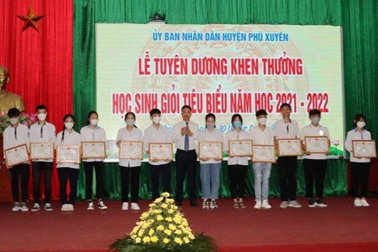 Phú Xuyên tuyên dương học sinh giỏi, tiêu biểu năm 2021- 2022