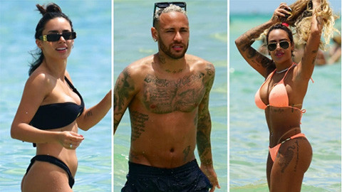 Bồ xinh và em gái ruột của Neymar khoe dáng hấp dẫn trong bộ đồ 2 mảnh