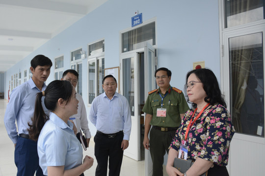 Thứ trưởng Ngô Thị Minh kiểm tra công tác chuẩn bị Kỳ thi tốt nghiệp THPT tại Lai Châu