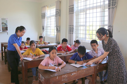 Quảng Trị: Lớp học hè miễn phí cho những hoàn cảnh khó khăn