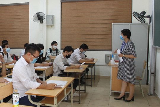 605 giảng viên đại học kiểm tra công tác coi thi, chấm thi tại Hà Nội
