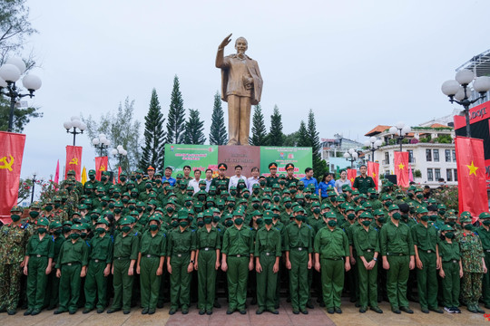 Cần Thơ: Gần 140 chiến sĩ nhí tham gia "Học kỳ trong quân đội" lần thứ XII
