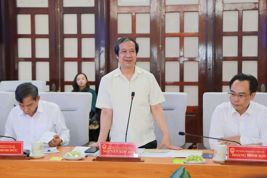 Bộ trưởng Nguyễn Kim Sơn: Giáo dục Thừa Thiên - Huế đang được đặc biệt quan tâm