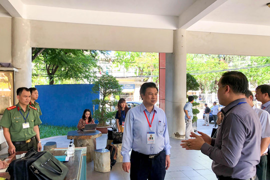 Thứ trưởng Nguyễn Hữu Độ: Tổ kiểm tra phải nâng cao hơn trách nhiệm chấm kiểm tra thi