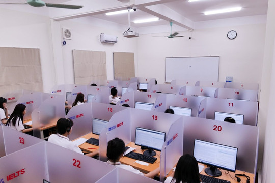 Hội đồng Anh khai trương 3 điểm thi IELTS trên máy tính ở Hà Nội