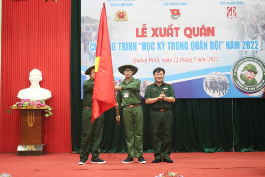 Quảng Bình: 130 chiến sĩ nhí xuất quân “Học kỳ quân đội”