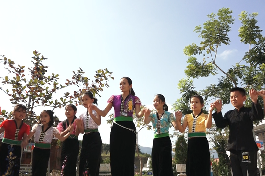 Giữ gìn bản sắc dân tộc ở Lai Châu: Thầy, trò cùng phát huy