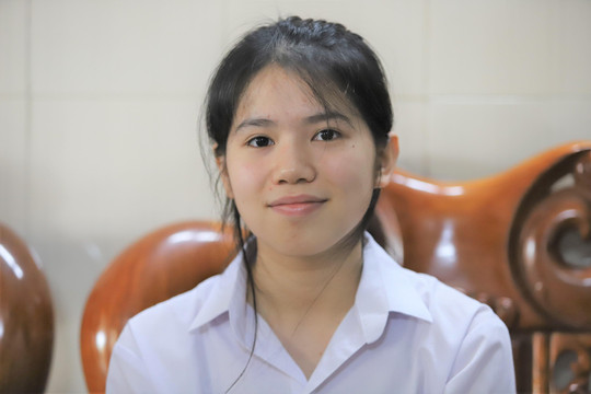 'Vừa học vừa chơi', nữ sinh trường huyện đạt thủ khoa khối A1 ở Hà Tĩnh