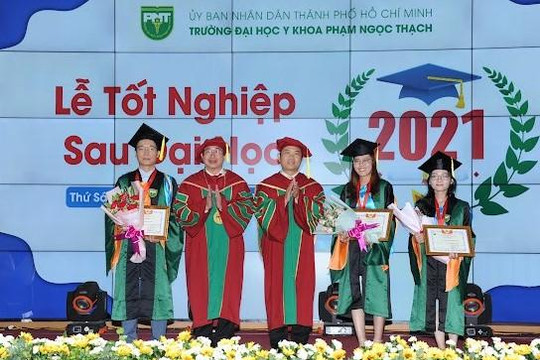 TPHCM: Hơn 800 học viên y khoa tốt nghiệp sau đại học