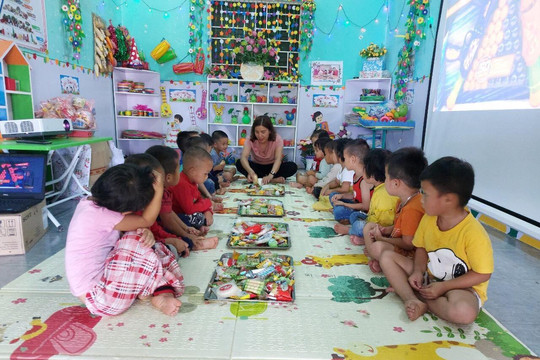 Ninh Bình: Trường mầm non hối hả chuẩn bị đón năm học mới