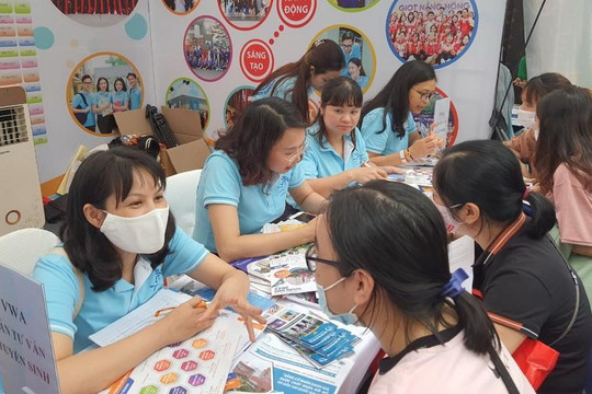 Học viện Phụ nữ Việt Nam công bố điểm chuẩn và ‘điểm sàn’