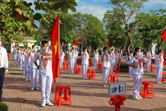 Hà Tĩnh: Học sinh tựu trường vào ngày 30/8