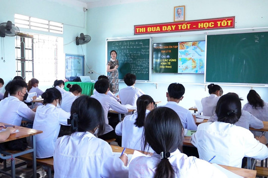 Hà Tĩnh: Điều động 85 giáo viên đi 'biệt phái'