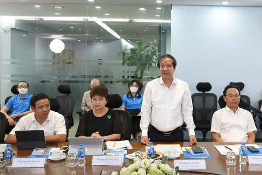 Bộ trưởng Nguyễn Kim Sơn mong Trường Đại học CMC trở thành hình mẫu cho mô hình đại học số