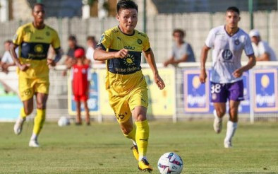 Quang Hải đạt thông số không ai ngờ tới tại Pau FC