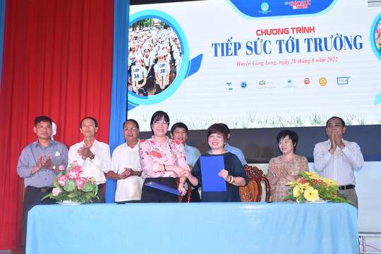 Báo Giáo dục và Thời đại ký kết hợp tác với Sở Giáo dục và Đào tạo tỉnh Trà Vinh