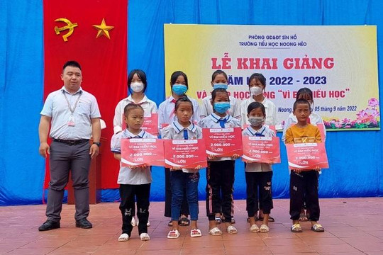 600 học sinh ở Lai Châu được nhận học bổng 'Vì em hiếu học'