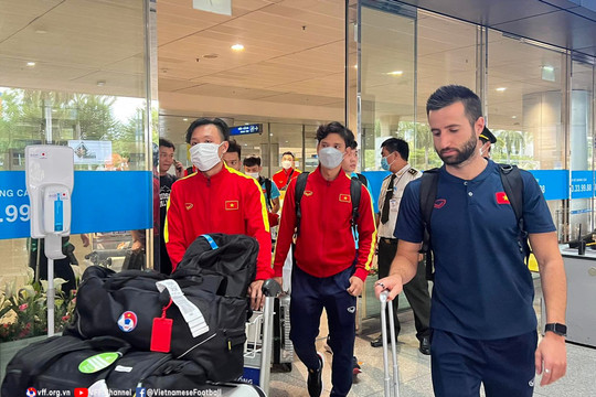 Tuyển futsal Việt Nam về nước sau hành trình chung kết Châu Á 2022