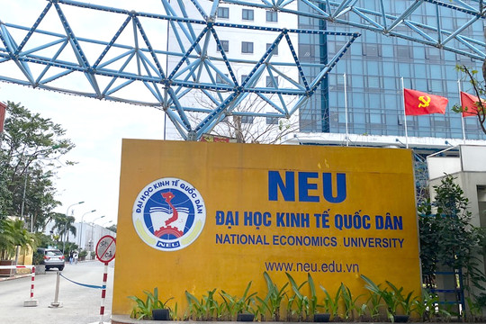 Sinh viên bị 'giam' bằng tốt nghiệp, Đại học Kinh tế quốc dân xử lý thế nào?