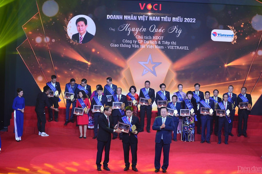Chủ tịch Tập đoàn Vietravel nhận danh hiệu 'Doanh nhân Việt Nam tiêu biểu' 2022