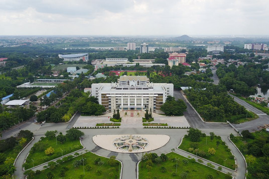 Đại học Quốc gia TPHCM tụt hạng đại học uy tín thế giới
