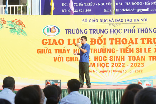 Nhiều trường ở Hà Nội đối thoại để tăng gắn kết với phụ huynh