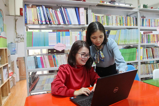 Cô giáo Hà thành sáng tạo ứng dụng kết nối gia đình, nhà trường hiệu quả