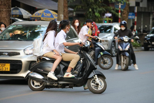 Phụ huynh Bắc Giang cam kết không giao xe máy cho học sinh dưới 16 tuổi