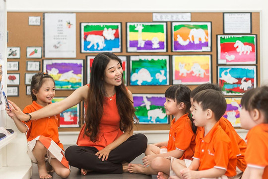 Singapore tăng lương 30% cho giáo viên mầm non