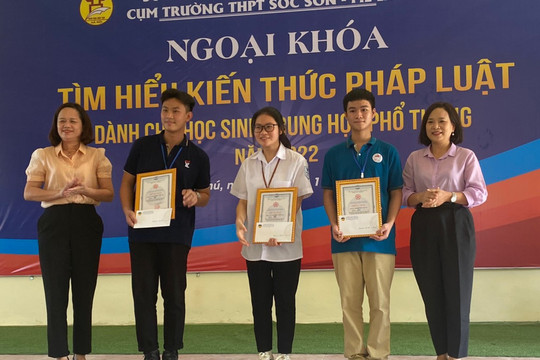 Trường THPT Sóc Sơn đạt giải Nhì thi 'Tìm hiểu kiến thức pháp luật cho học sinh'