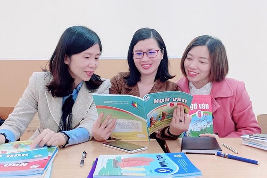Ninh Bình tổ chức góp ý bản mẫu sách giáo khoa lớp 8