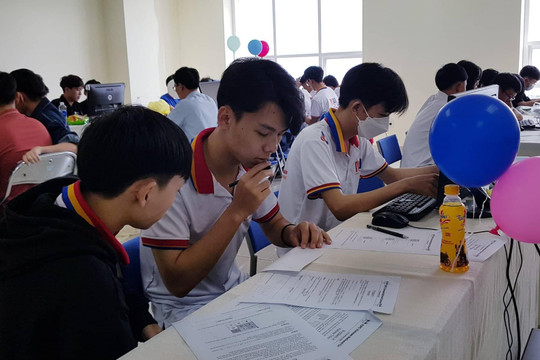 6 đội tranh tài tại kỳ thi lập trình ICPC cụm miền Trung