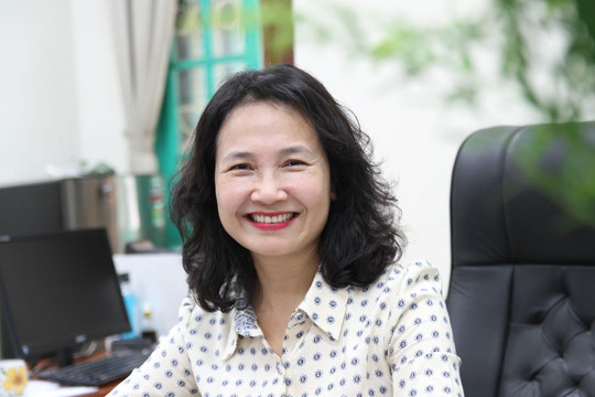 Nữ hiệu trưởng Trường THCS Trưng Vương và mối duyên lành với nghề dạy học