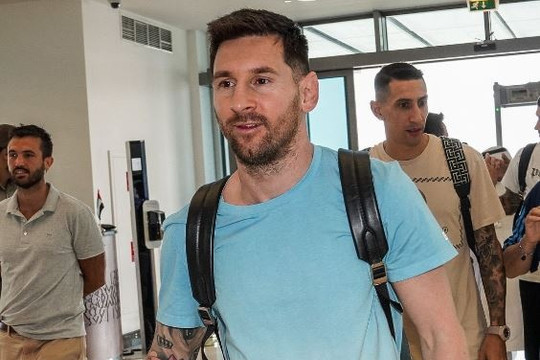 Messi có mặt tại UAE hội quân cùng đồng đội ở tuyển Argentina