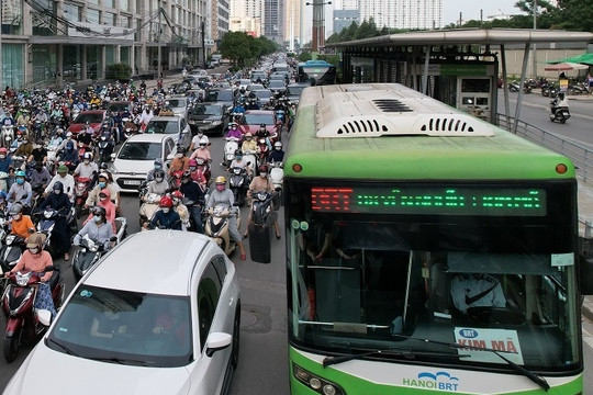 Hà Nội phản hồi ý kiến buýt nhanh BRT 'không đạt kỳ vọng'