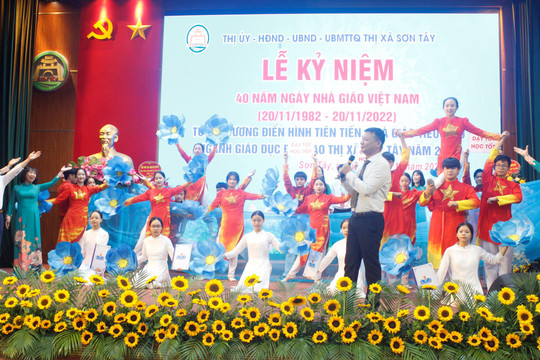 Thị xã Sơn Tây kỷ niệm 40 năm ngày Nhà giáo Việt Nam