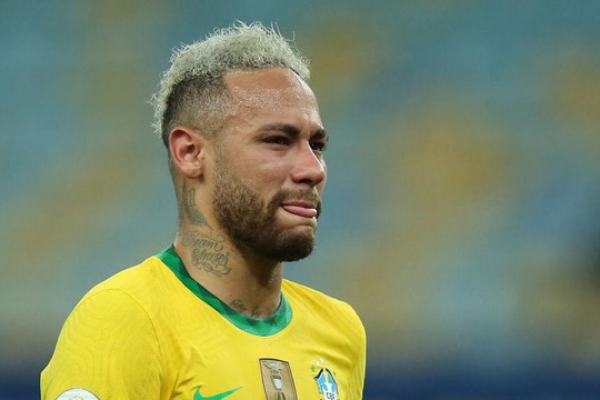 Neymar gặp sự cố trong ngày đầu tuyển Brazil hội quân